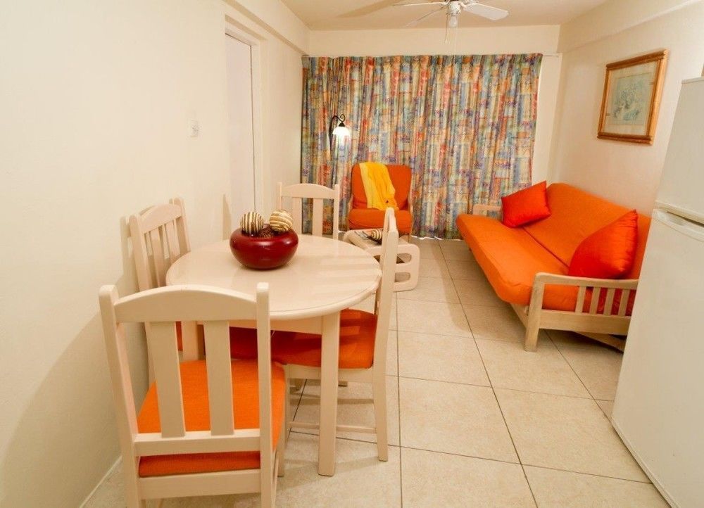 Melrose Beach Apartments Inc Bridgetown Esterno foto