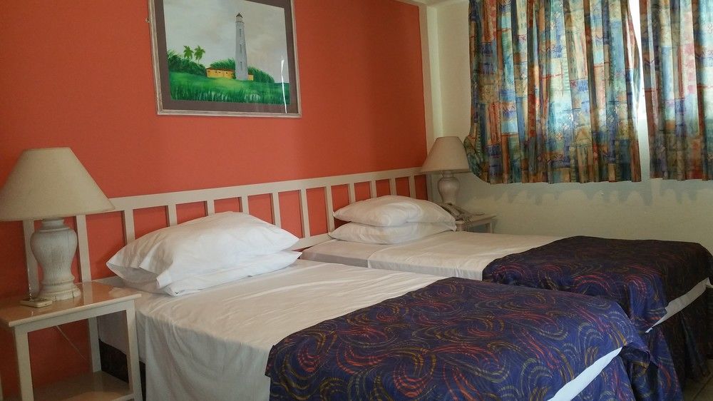Melrose Beach Apartments Inc Bridgetown Esterno foto